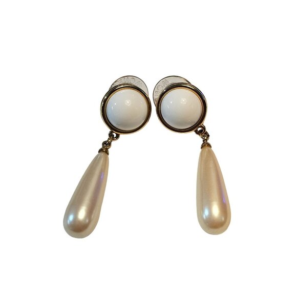 Monet Gold Tone Faux Pearl Drop Earrings Vintage - Picture 2 of 9